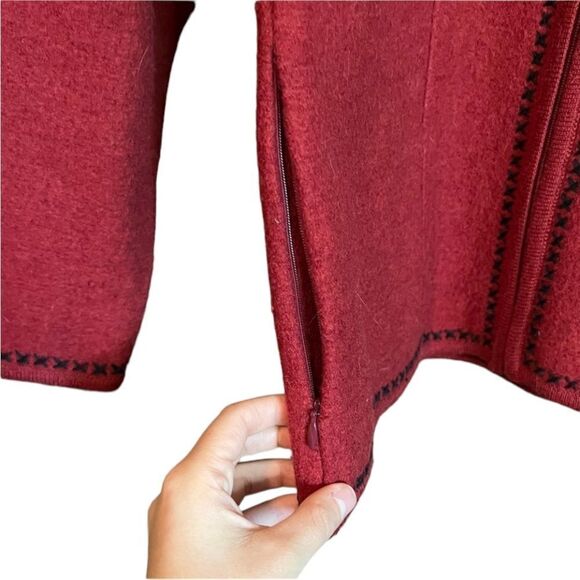 Icelandic design 100% boiled wool sweater - Picture 9 of 11